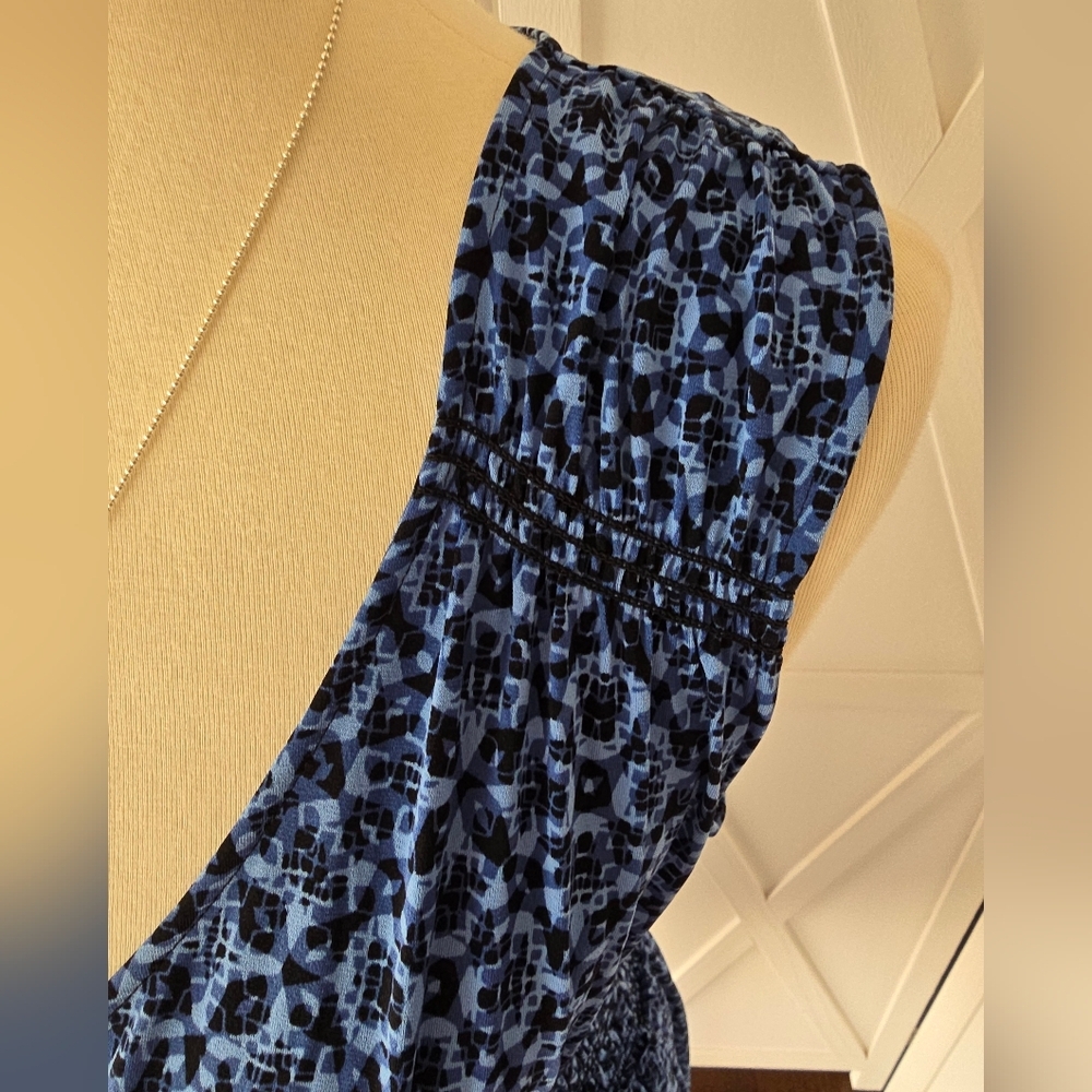 Adrienne Vittadini Smocked Waist Sleeveless Blue Dress - Picture 3 of 10